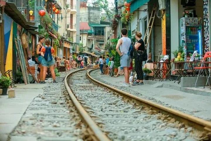 Quốc hội thông qua quyết định - Cảm hứng video marketing từ Hotspot Matrix